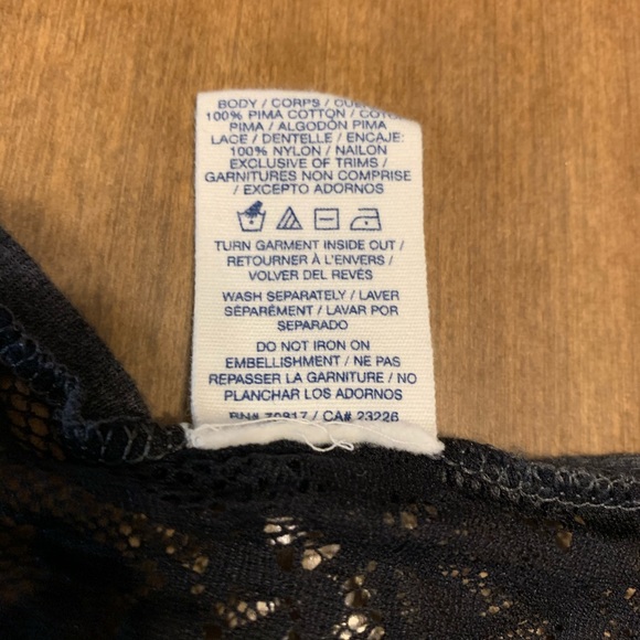 PINK gray embellished tee with lace back size Medium - Picture 5 of 6